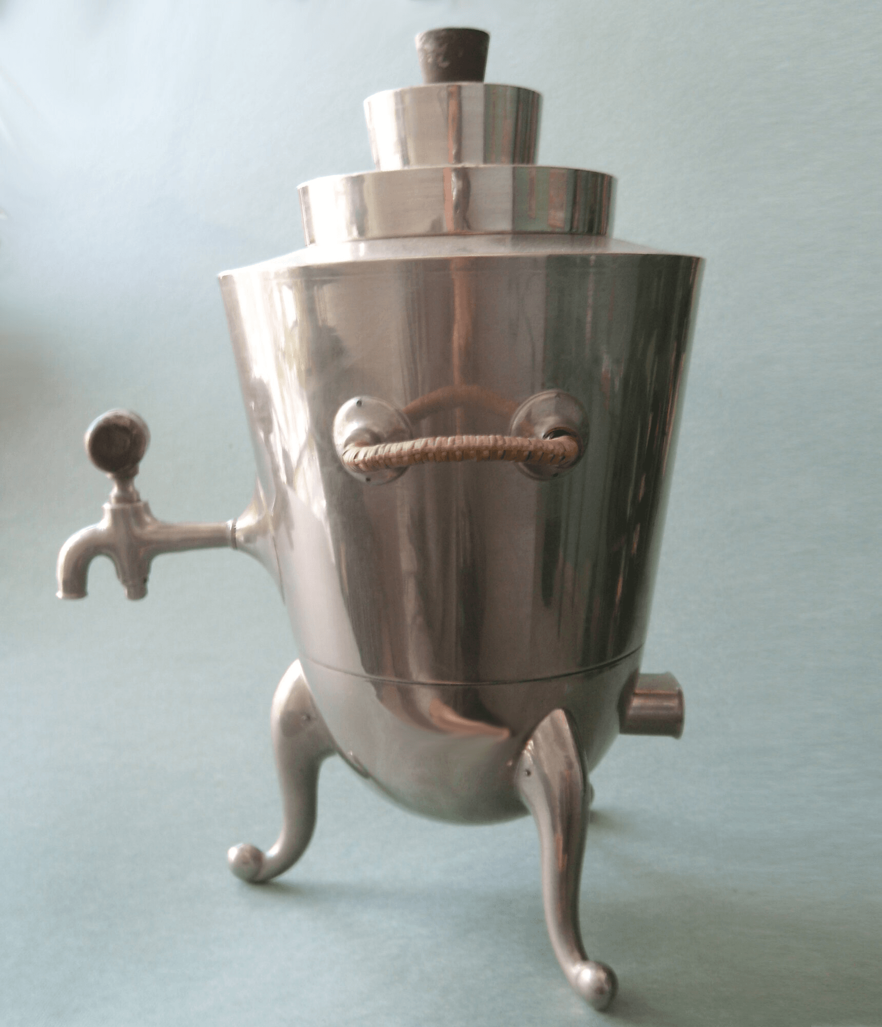 AEG electric kettle designed by Peter Behrens, c. 1909, brass