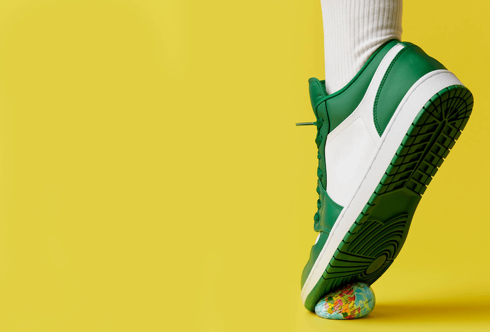 gum-shoe-foot-hd.png