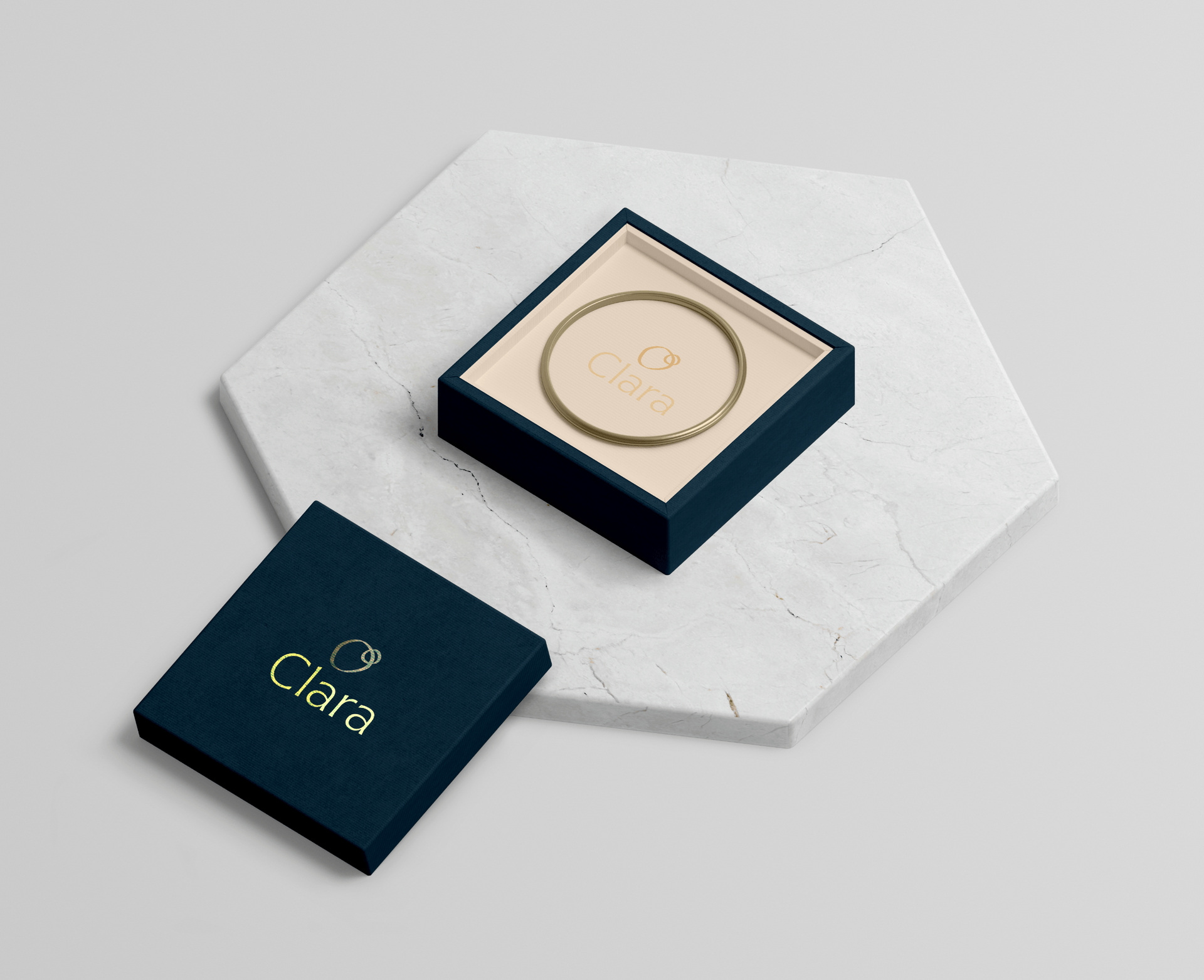 clara-ring-box-hd.png