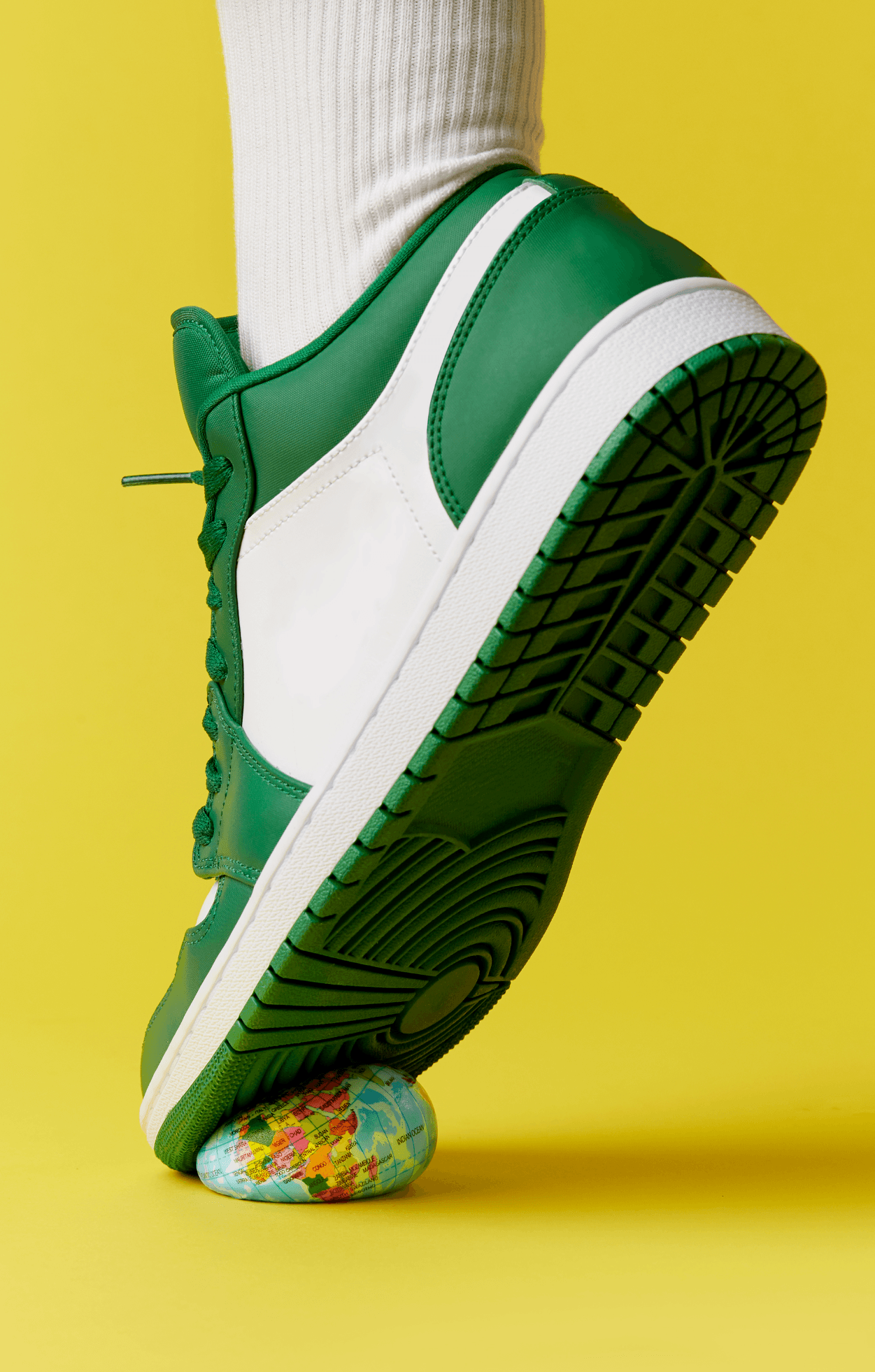 yellow-foot-thin-hd.png