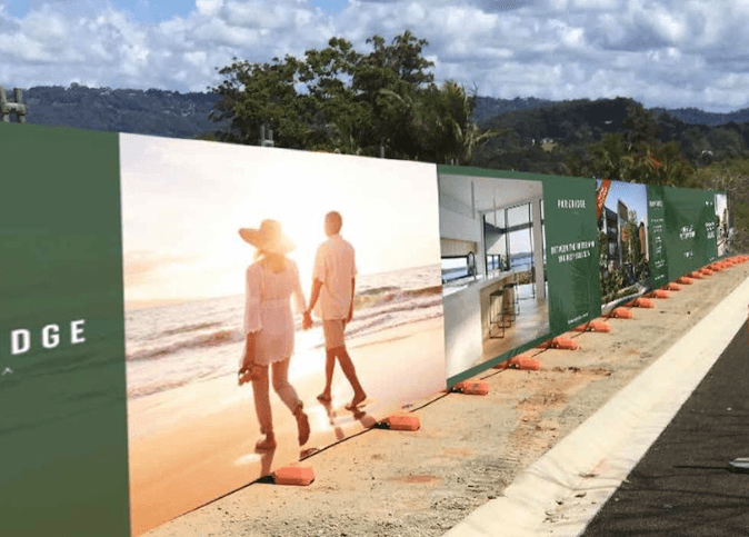 noosa-wall.png