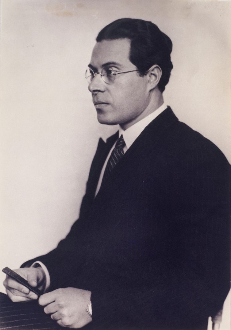 László Moholy-Nagy photographed by Hugo Erfurth, c.1930